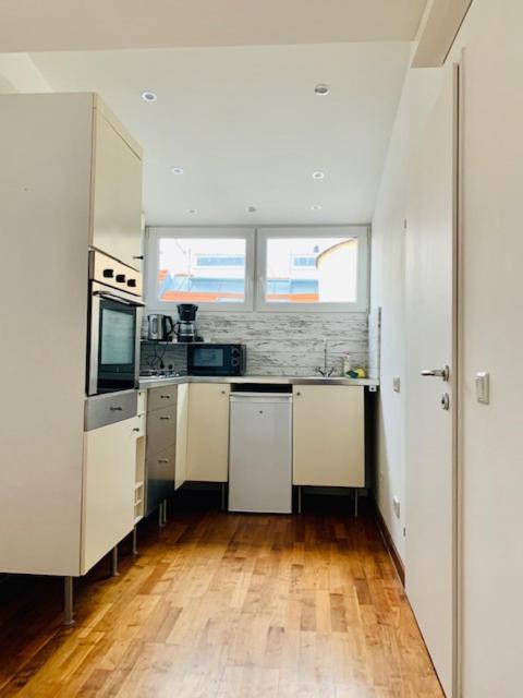 Aurellia Deluxe Apartments Виена Екстериор снимка