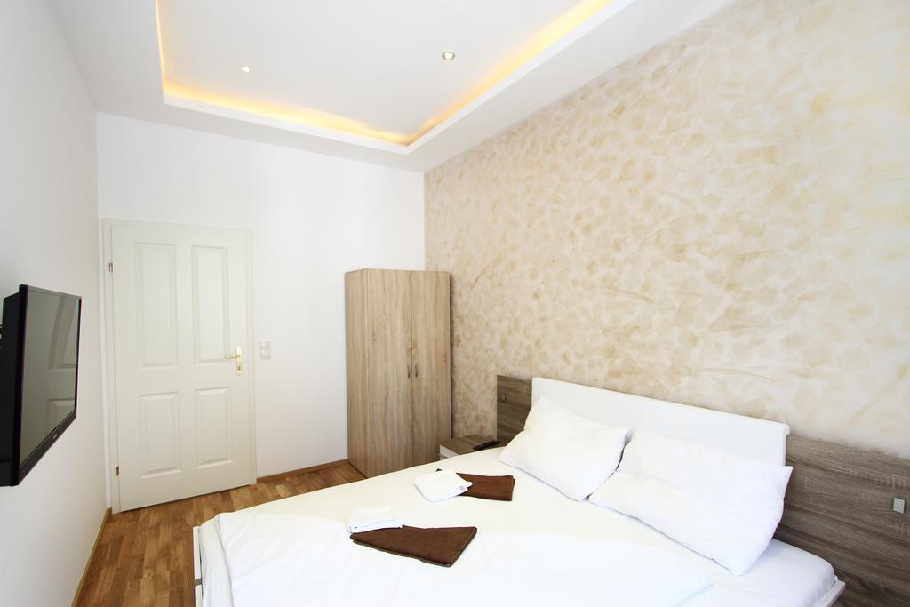 Aurellia Deluxe Apartments Виена Стая снимка
