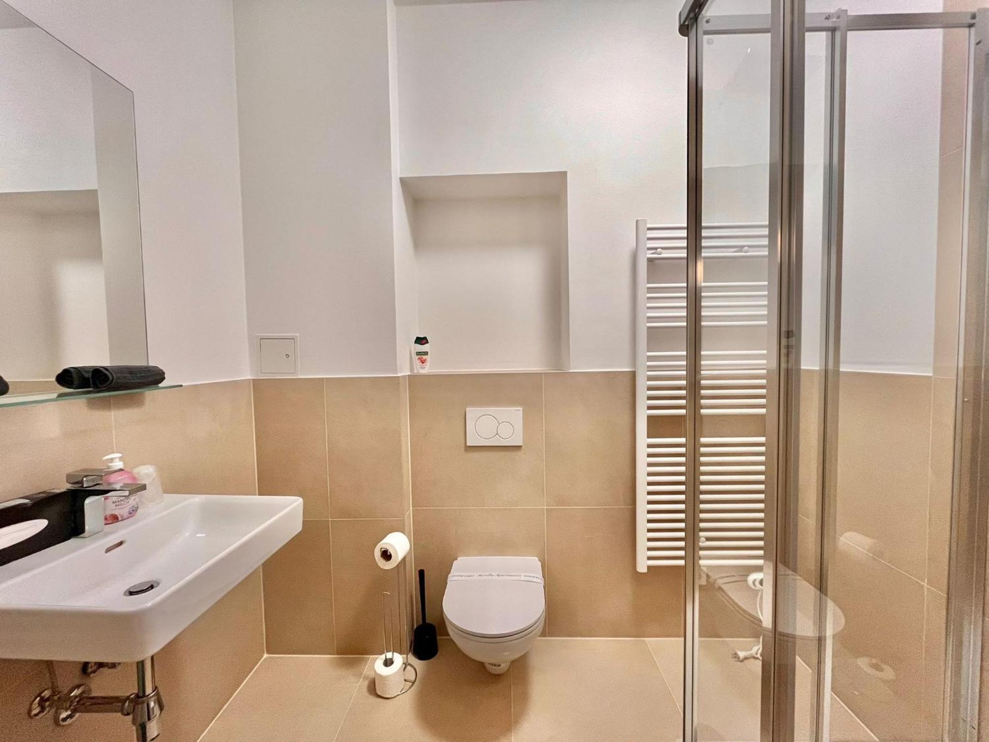 Aurellia Deluxe Apartments Виена Екстериор снимка