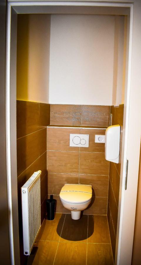 Aurellia Deluxe Apartments Виена Екстериор снимка