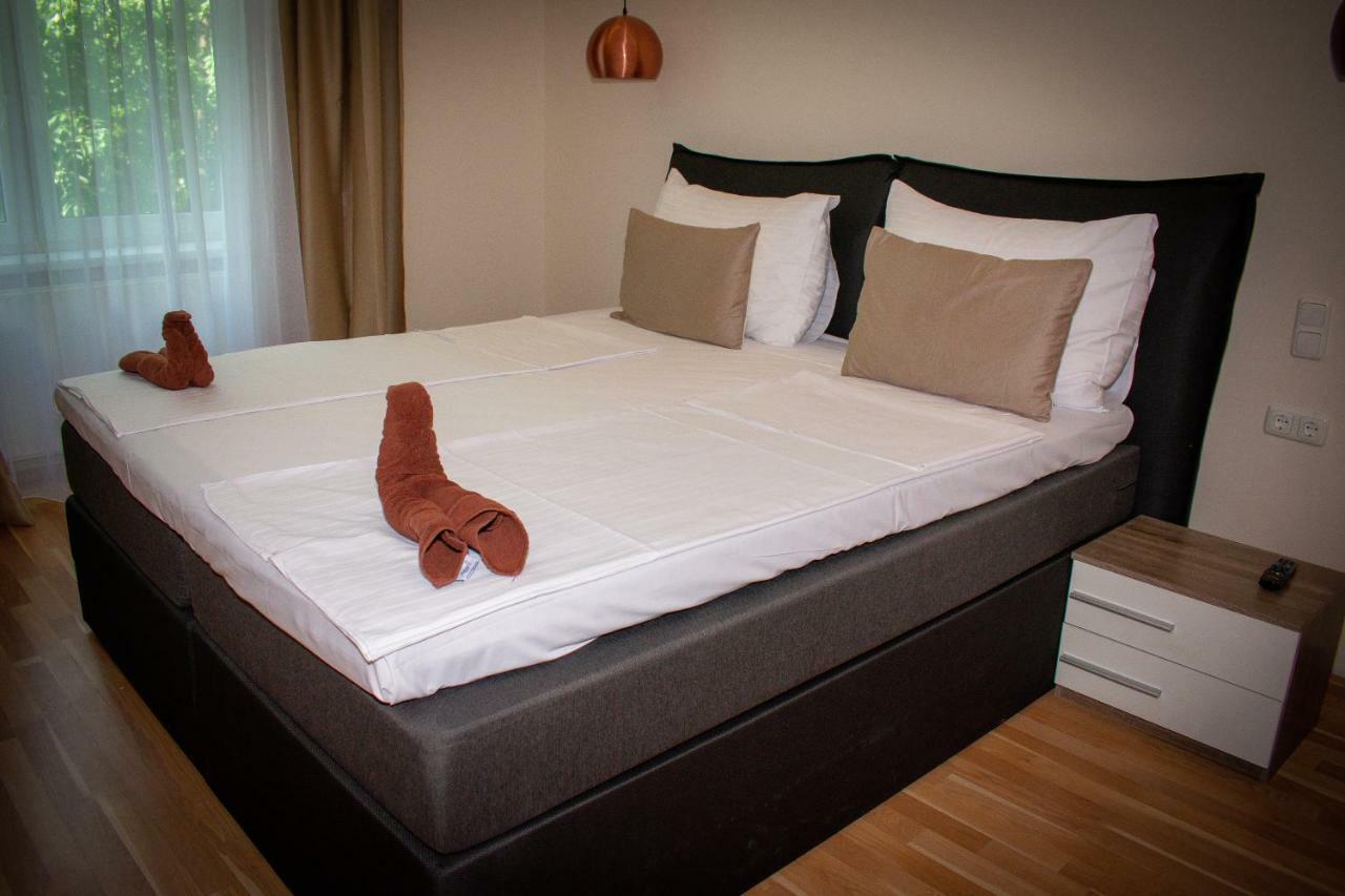 Aurellia Deluxe Apartments Виена Екстериор снимка