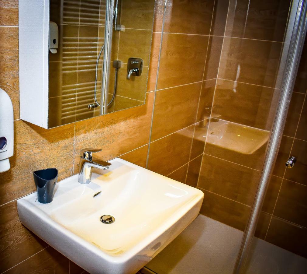 Aurellia Deluxe Apartments Виена Екстериор снимка
