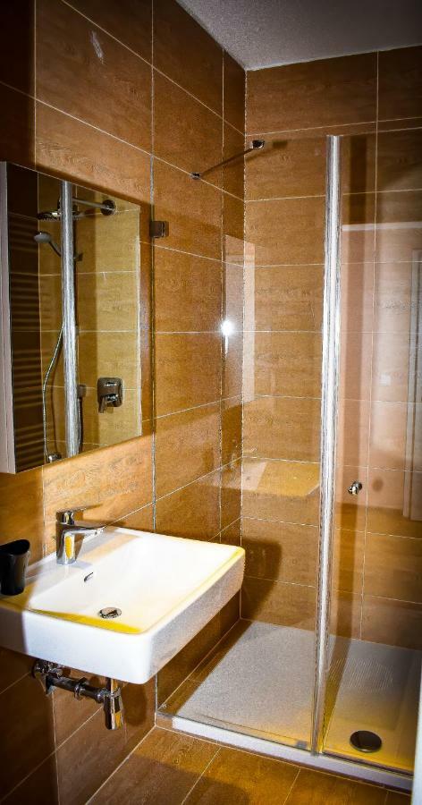 Aurellia Deluxe Apartments Виена Екстериор снимка